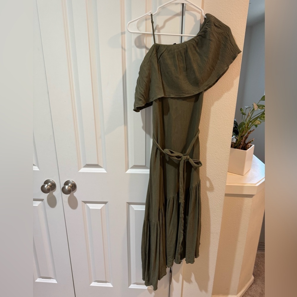 BCBG Elegant Olive Green Off-Shoulder Dress